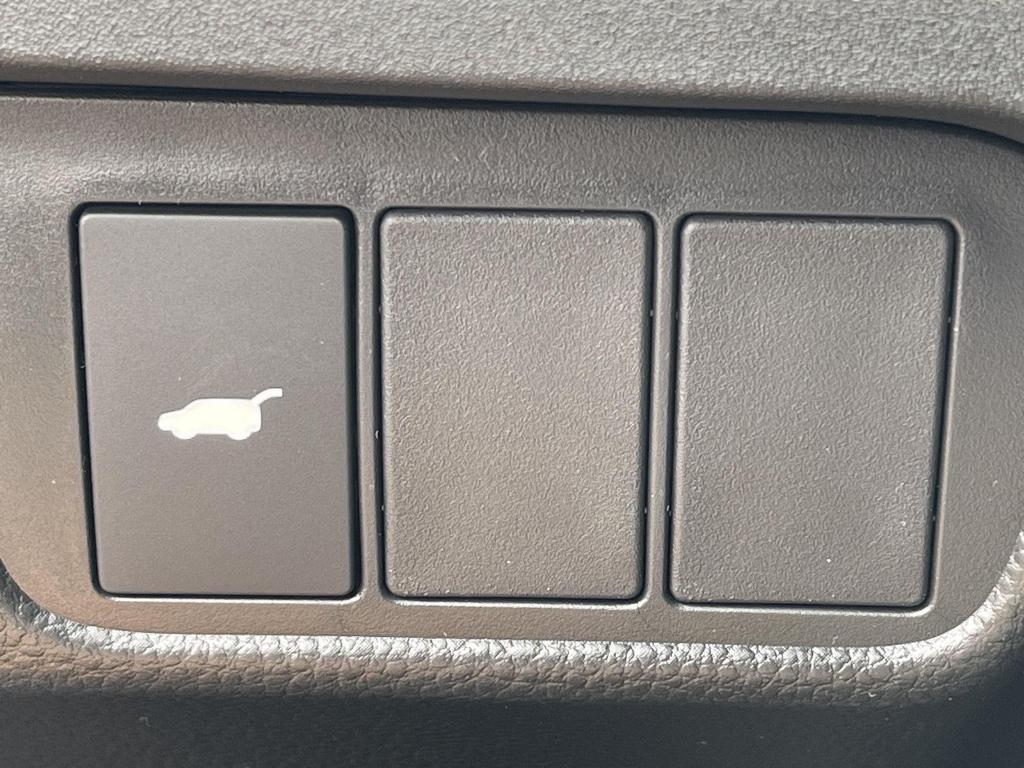 new 2026 Honda CR-V Hybrid car, priced at $41,675