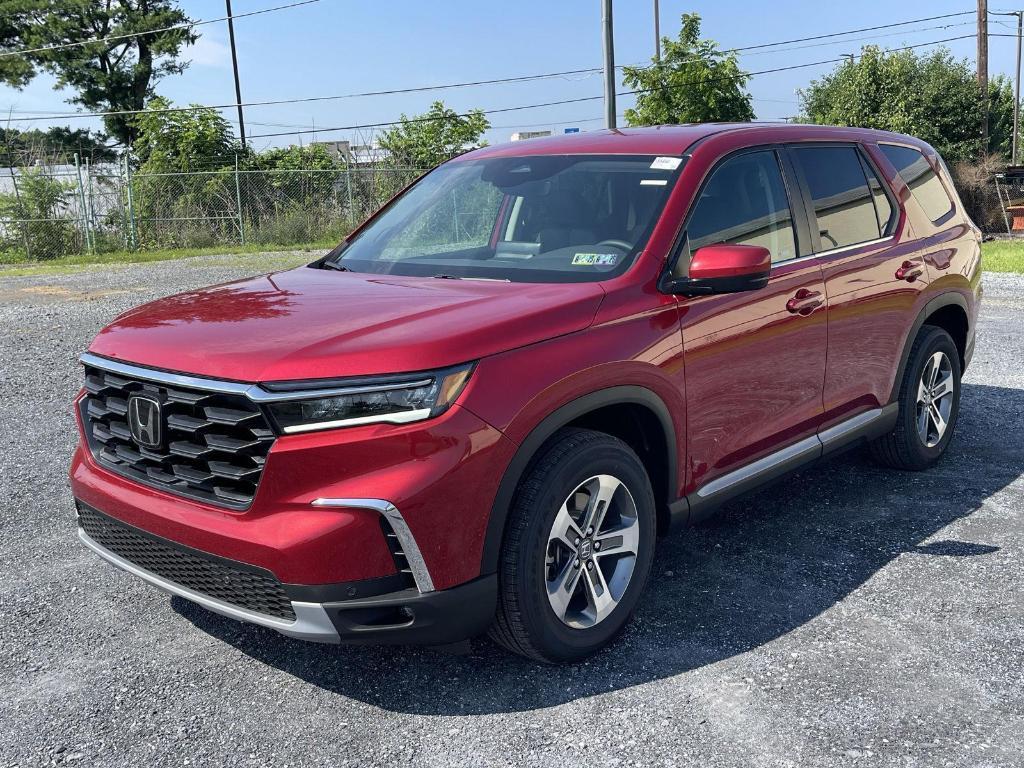 new 2025 Honda Pilot car, priced at $46,050
