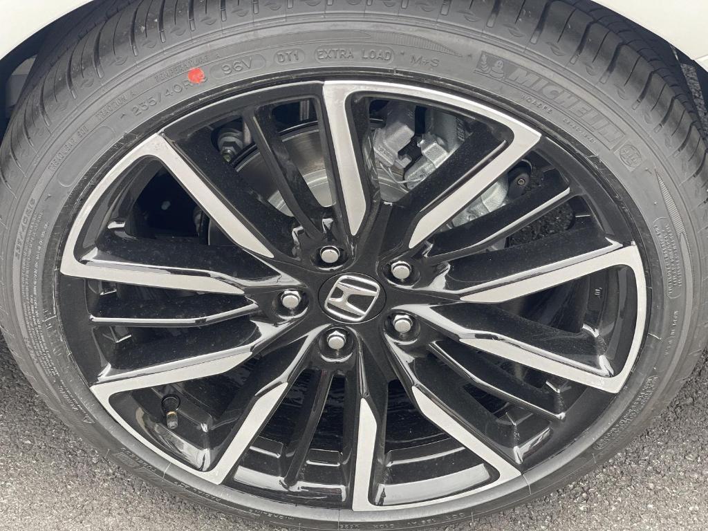 new 2025 Honda Accord Hybrid car, priced at $38,147