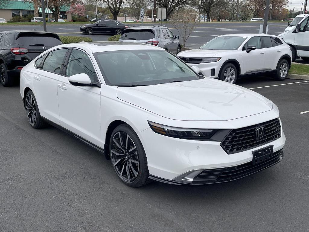 new 2025 Honda Accord Hybrid car, priced at $38,147