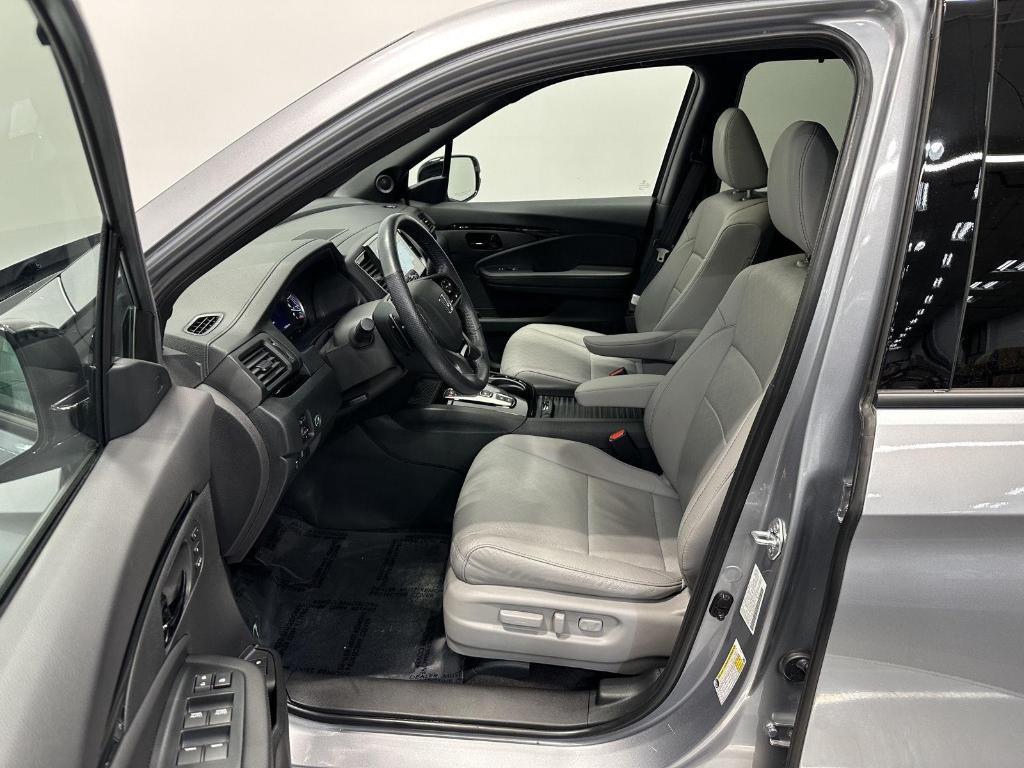 used 2022 Honda Passport car, priced at $33,995