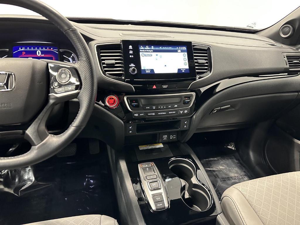 used 2022 Honda Passport car, priced at $33,995