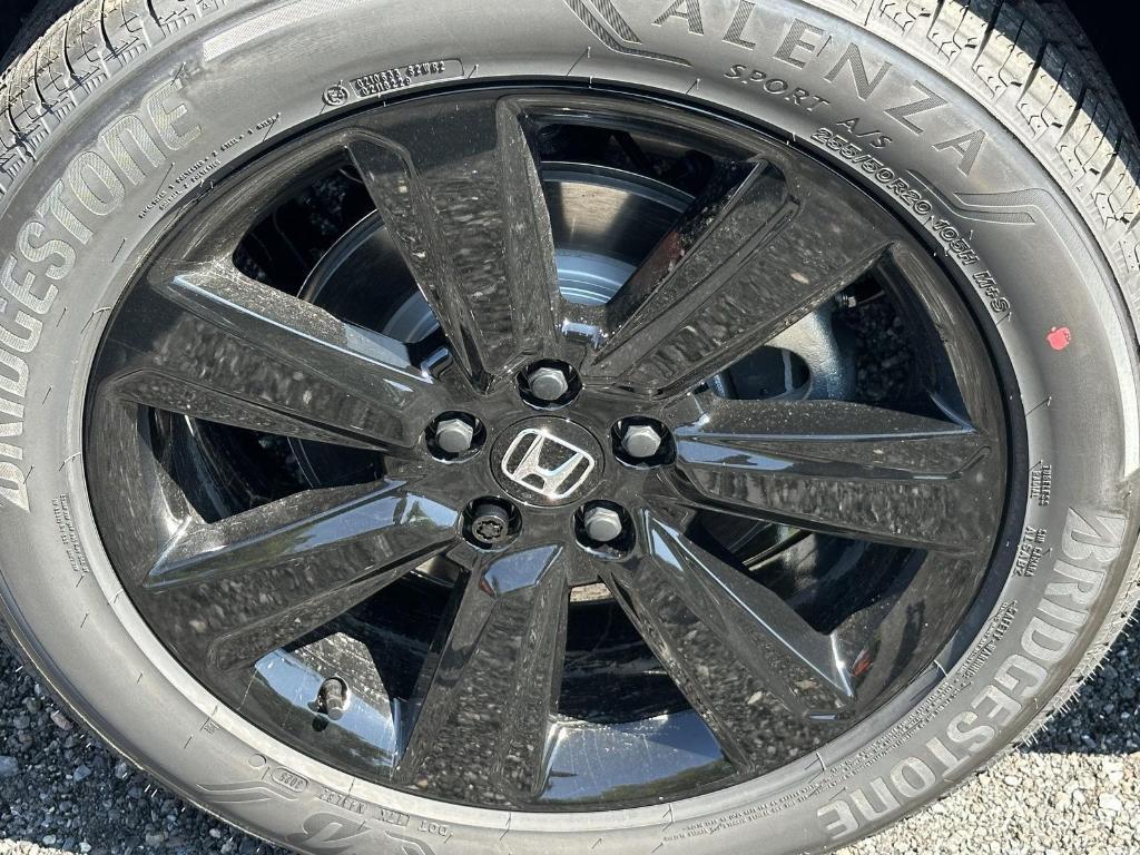 new 2025 Honda Pilot car, priced at $55,030