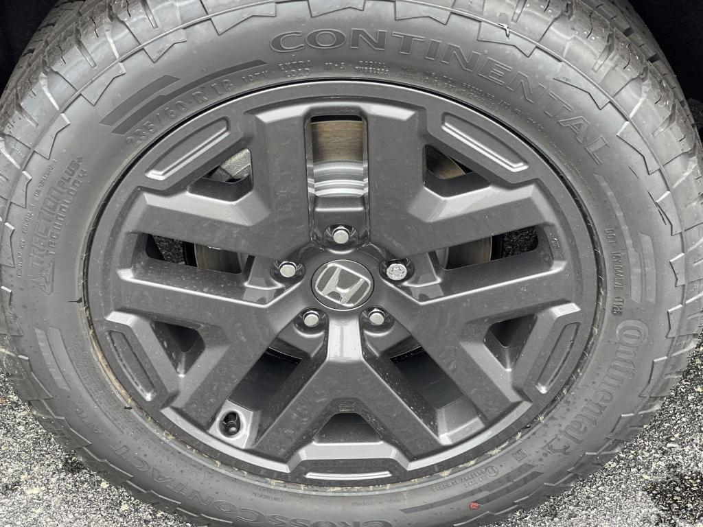 new 2026 Honda CR-V Hybrid car, priced at $40,705