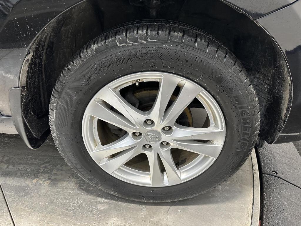 used 2012 Hyundai Santa Fe car, priced at $6,695