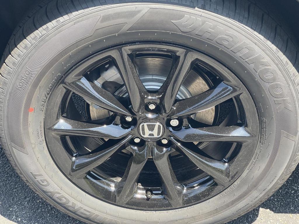 new 2026 Honda CR-V Hybrid car, priced at $39,035