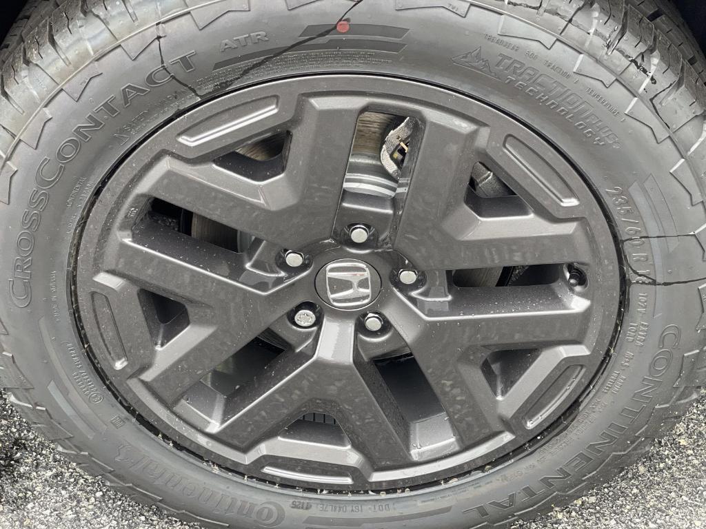 new 2026 Honda CR-V Hybrid car, priced at $39,159