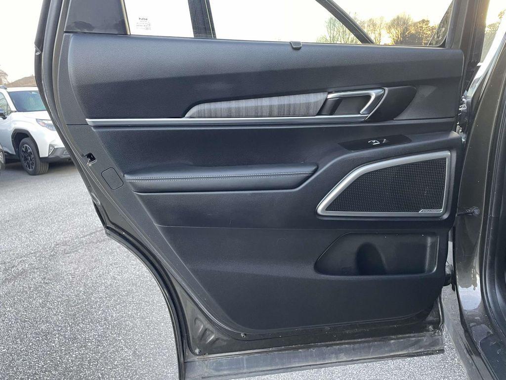 used 2023 Kia Telluride car, priced at $32,008