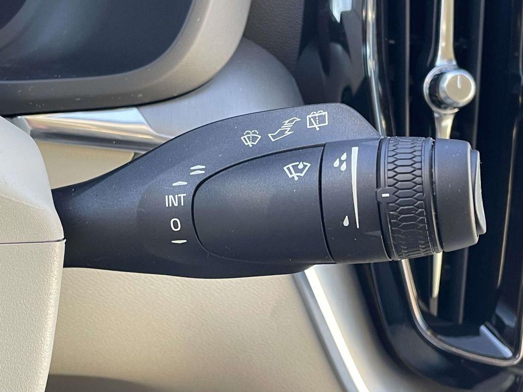 used 2023 Volvo XC60 car, priced at $38,421