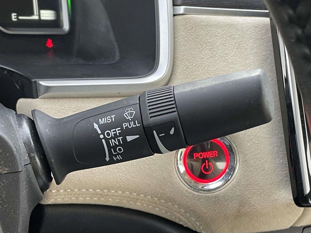 used 2018 Honda Clarity Plug-In Hybrid car, priced at $14,706