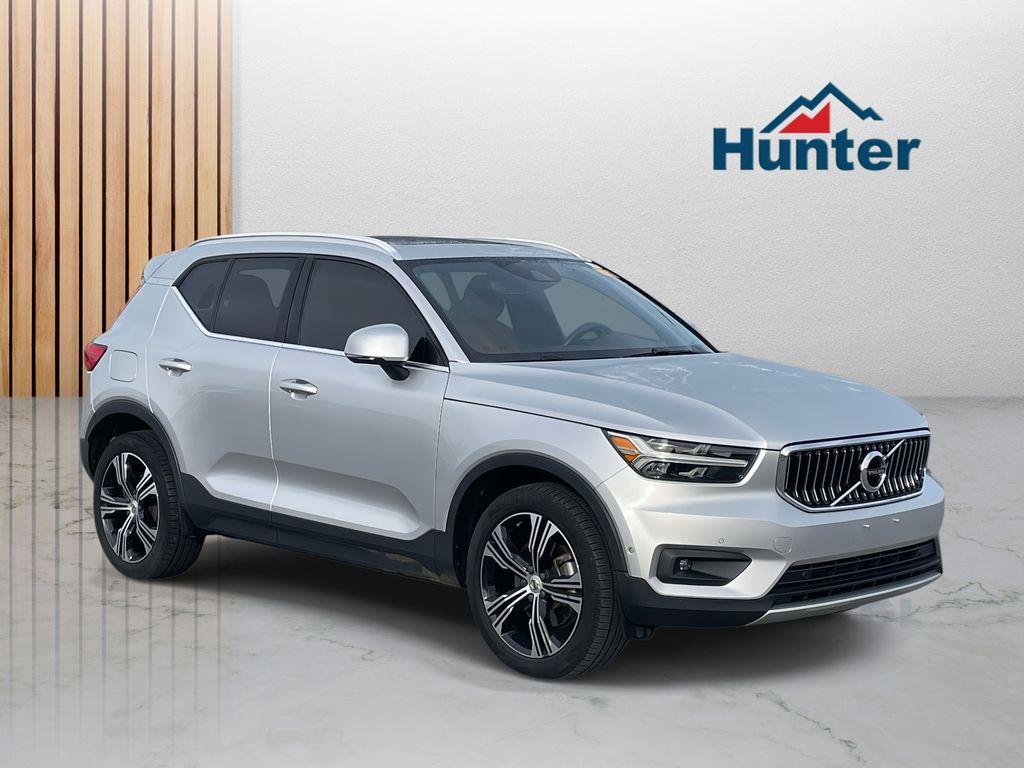 used 2019 Volvo XC40 car, priced at $17,125