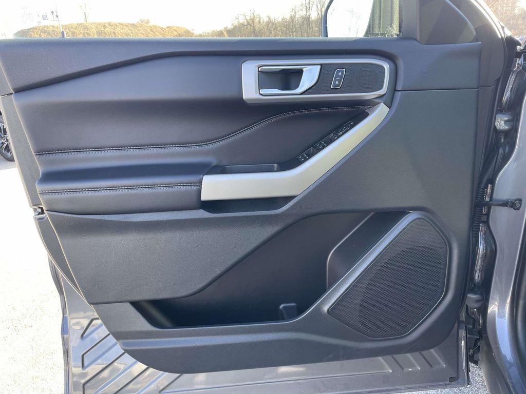used 2023 Ford Explorer car, priced at $29,912