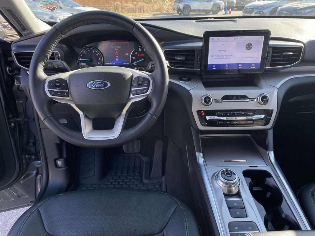 used 2023 Ford Explorer car, priced at $29,912