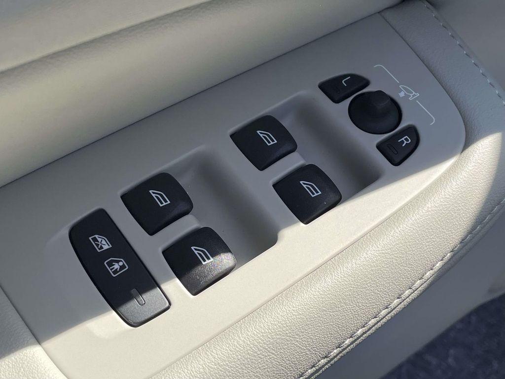 used 2026 Volvo V60 Cross Country car, priced at $48,175