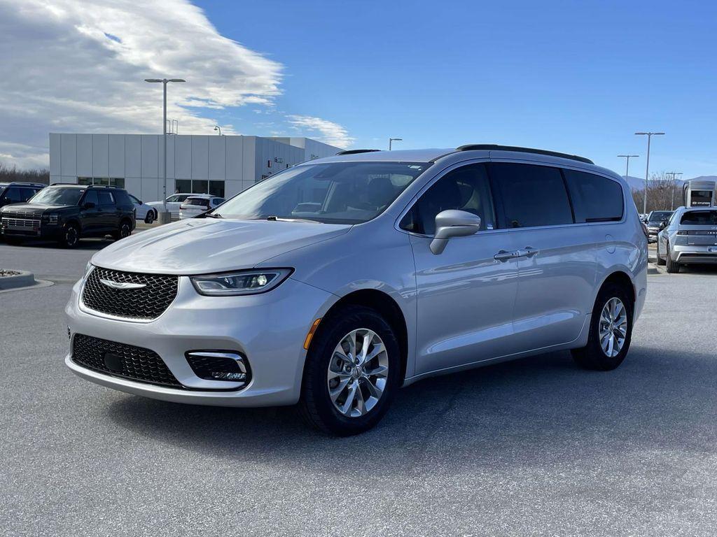 used 2022 Chrysler Pacifica car, priced at $25,288