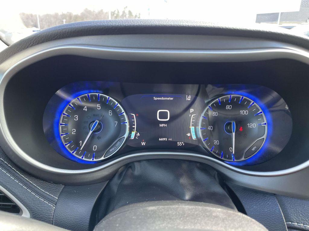 used 2022 Chrysler Pacifica car, priced at $25,288