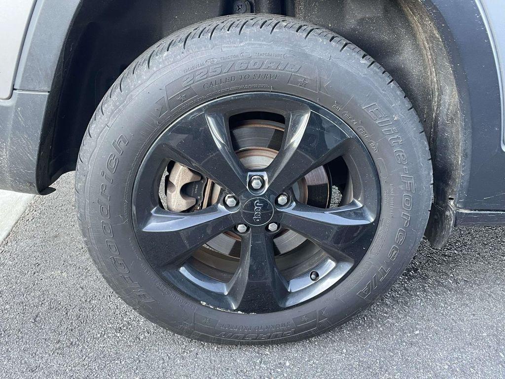 used 2017 Jeep Cherokee car, priced at $12,275