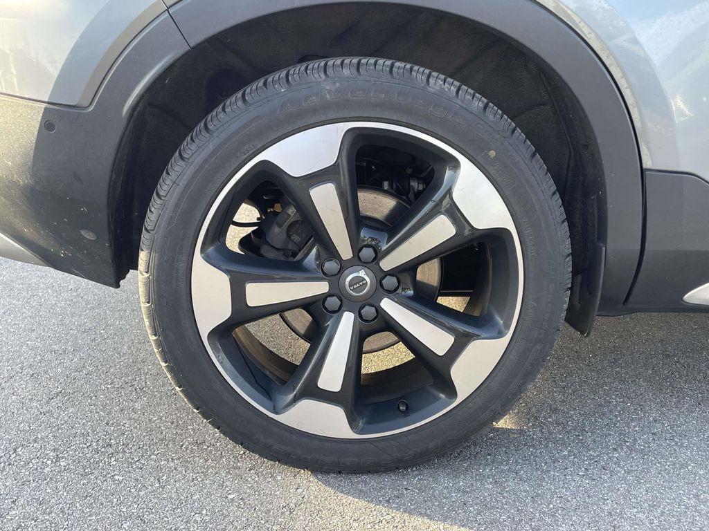 used 2019 Volvo XC40 car, priced at $19,785