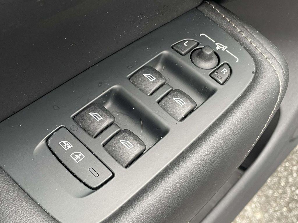 used 2024 Volvo XC60 Recharge Plug-In Hybrid car, priced at $50,402