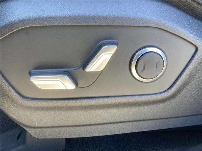 used 2025 Hyundai Santa Fe car, priced at $35,394