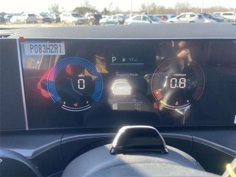 used 2025 Hyundai Santa Fe car, priced at $35,394