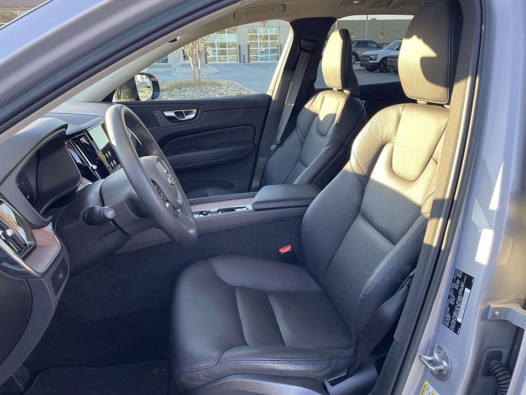 used 2023 Volvo XC60 car, priced at $34,279