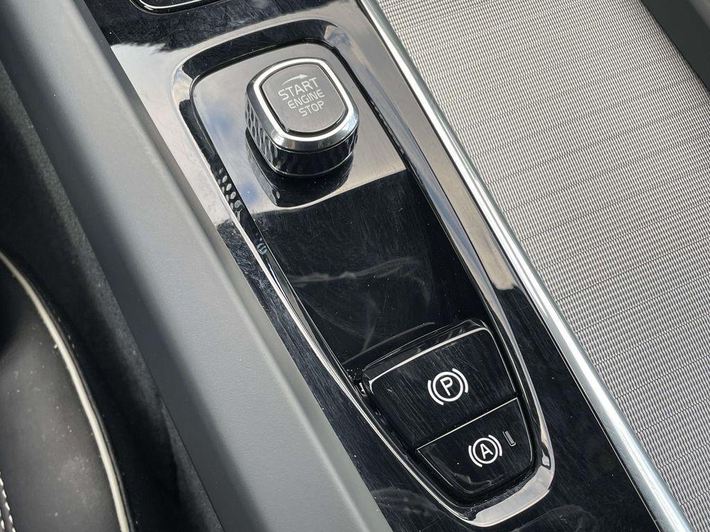 used 2024 Volvo XC60 Recharge Plug-In Hybrid car, priced at $56,947