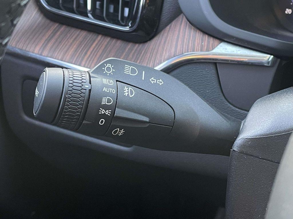 used 2023 Volvo XC60 car, priced at $35,809