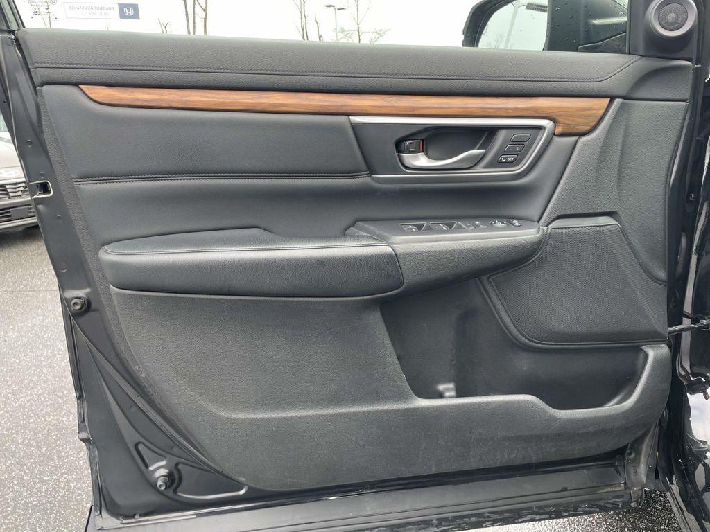 used 2017 Honda CR-V car, priced at $15,682