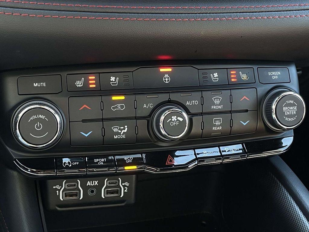 used 2024 Dodge Durango car, priced at $30,353