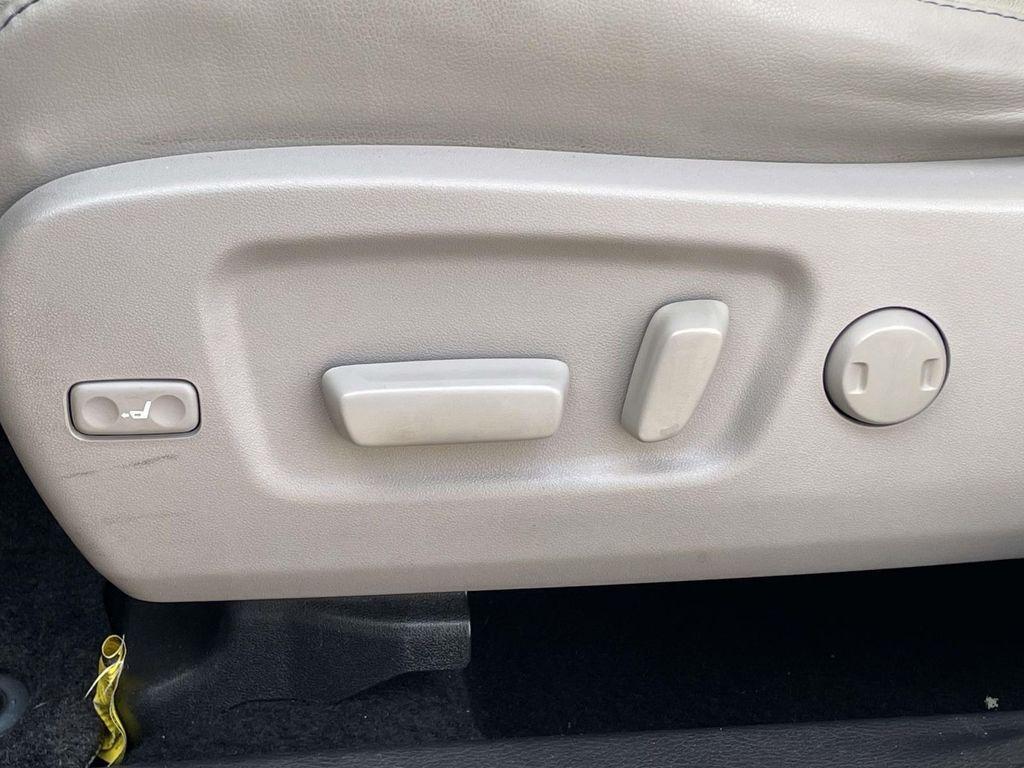 used 2017 Toyota Highlander car, priced at $19,708