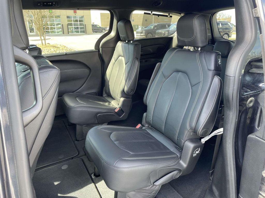 used 2020 Chrysler Pacifica car, priced at $22,132