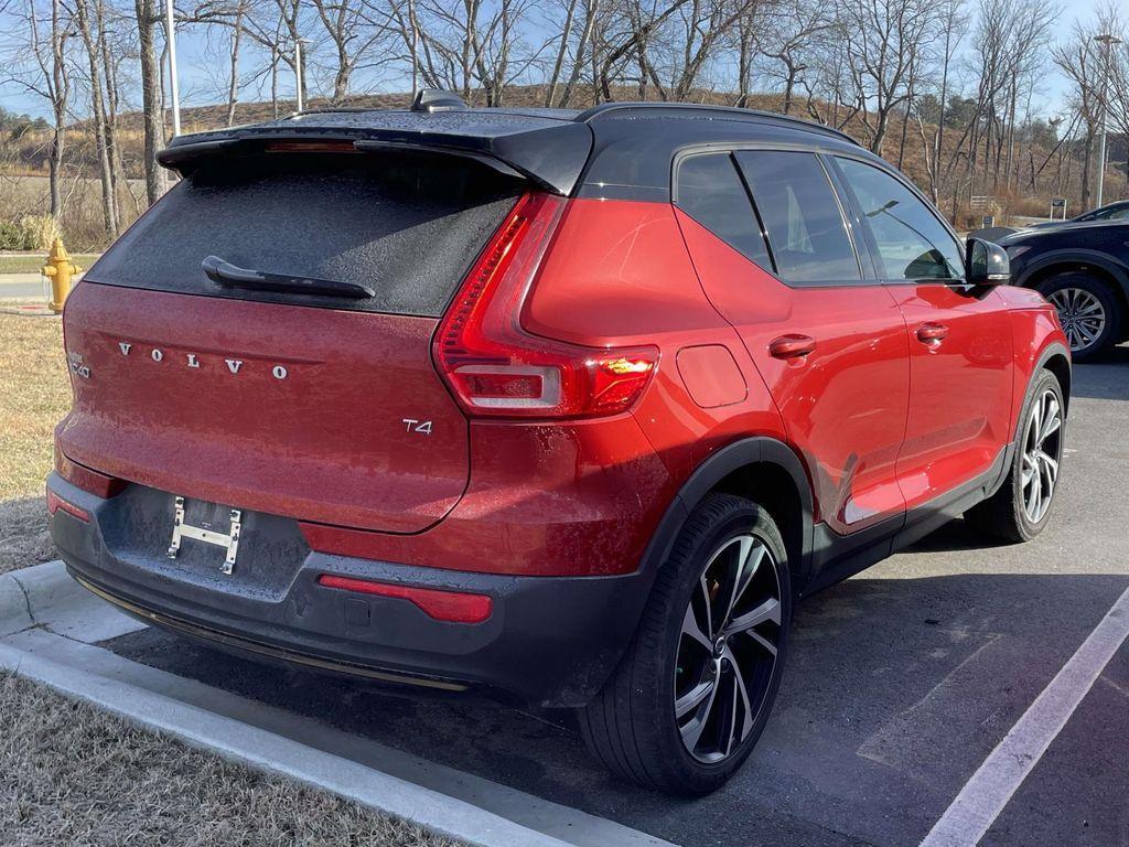 used 2022 Volvo XC40 car, priced at $21,803
