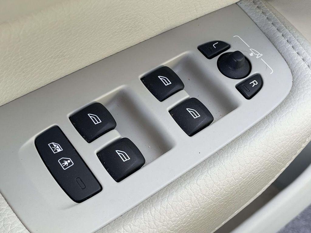 used 2021 Volvo XC60 Recharge Plug-In Hybrid car, priced at $25,373