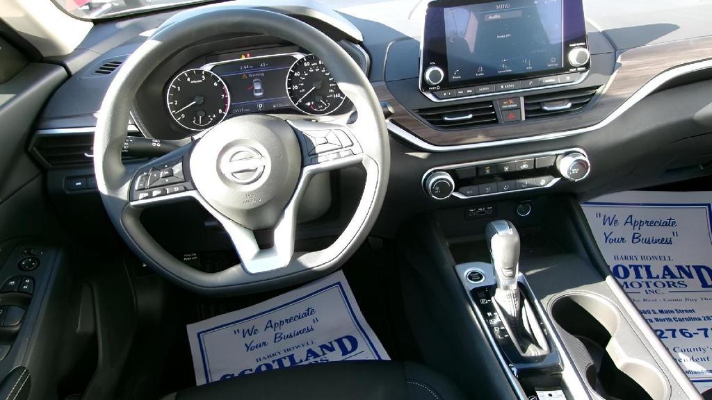 used 2025 Nissan Altima car, priced at $21,995