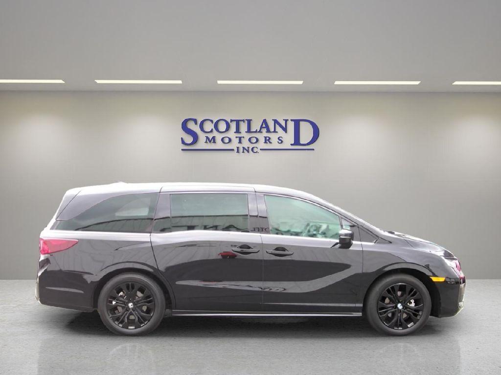 used 2025 Honda Odyssey car, priced at $38,995