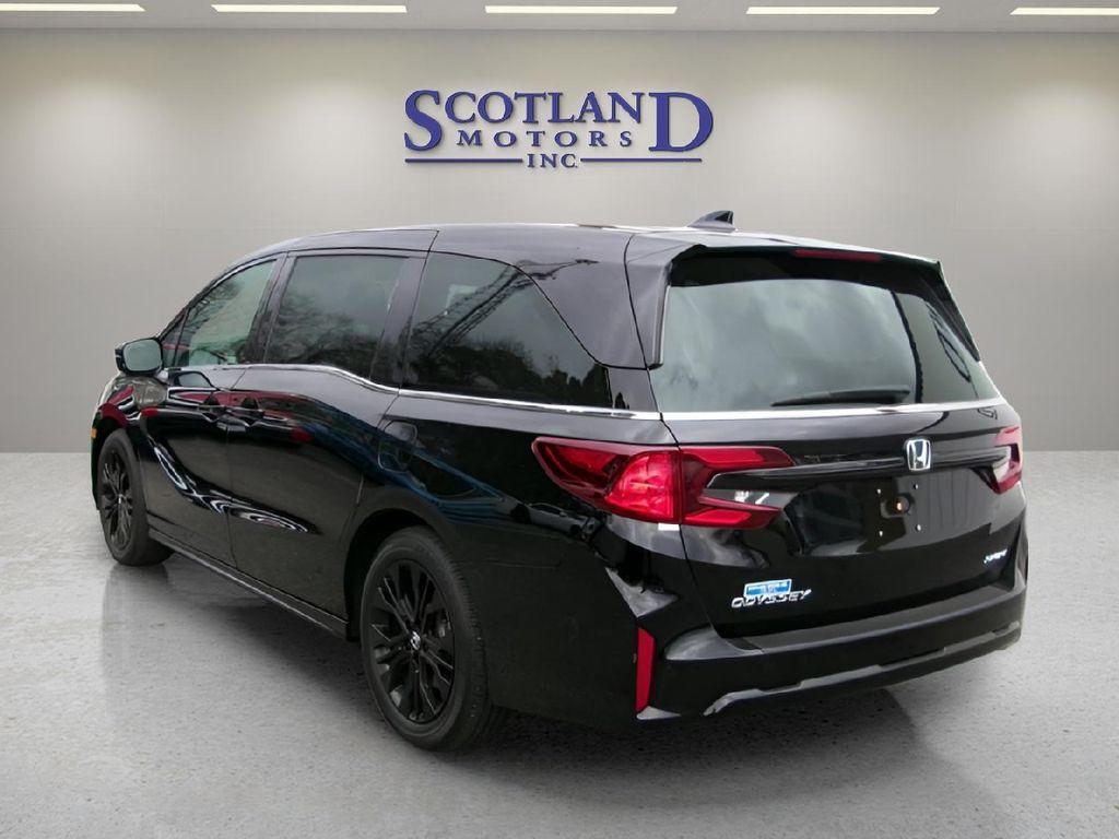 used 2025 Honda Odyssey car, priced at $38,995
