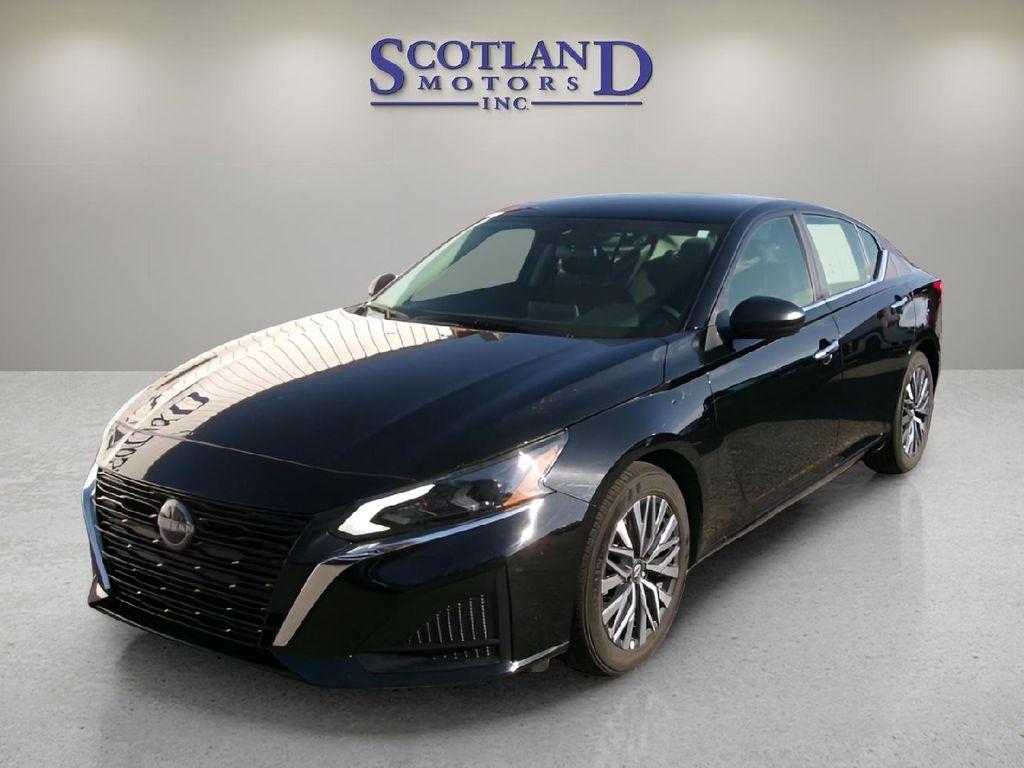 used 2025 Nissan Altima car, priced at $21,995