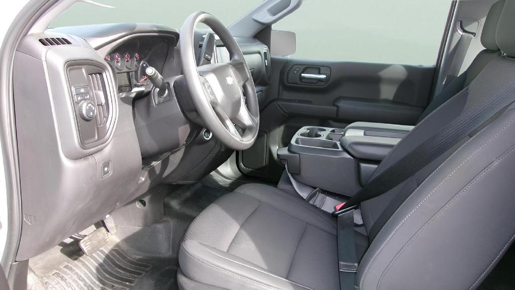 used 2024 Chevrolet Silverado 1500 car, priced at $27,995
