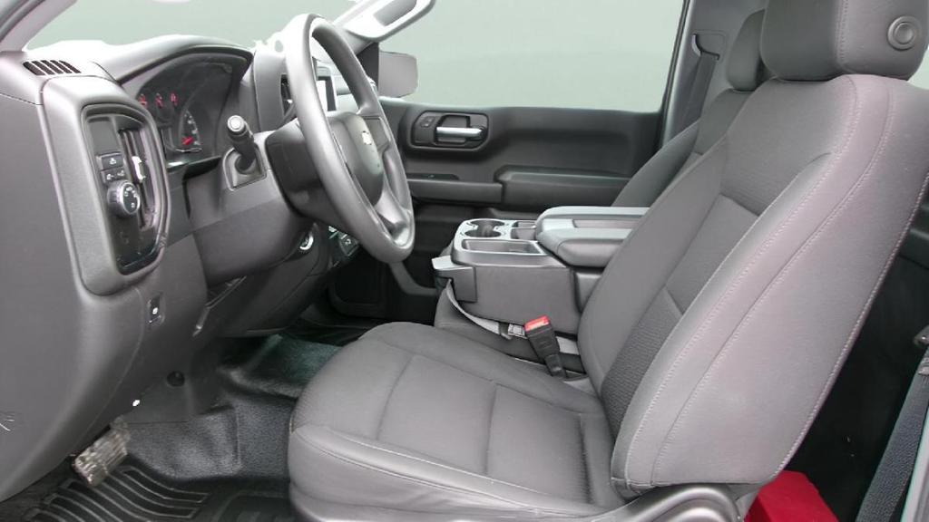 used 2024 Chevrolet Silverado 1500 car, priced at $27,995