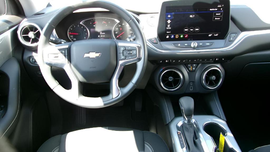 used 2025 Chevrolet Blazer car, priced at $32,995