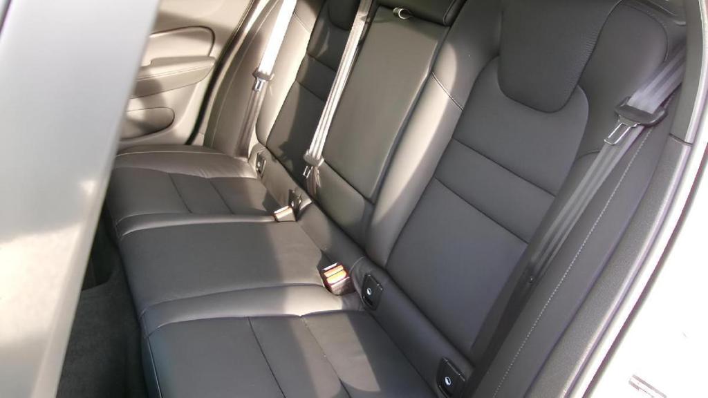 used 2025 Volvo V60 Cross Country car, priced at $42,995