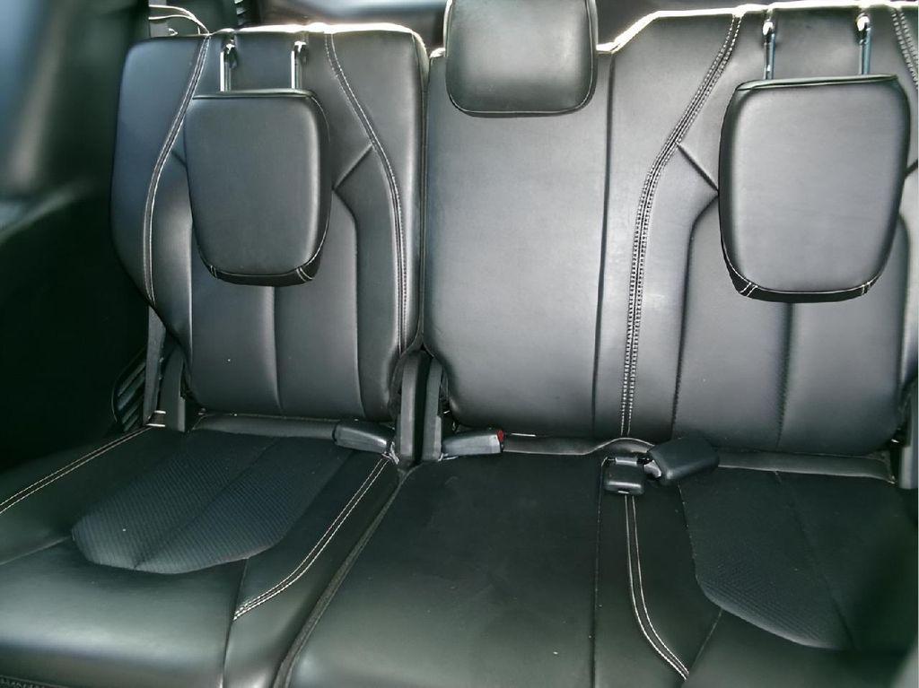 used 2025 Chrysler Pacifica car, priced at $29,995
