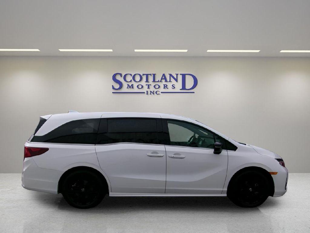used 2025 Honda Odyssey car, priced at $38,995