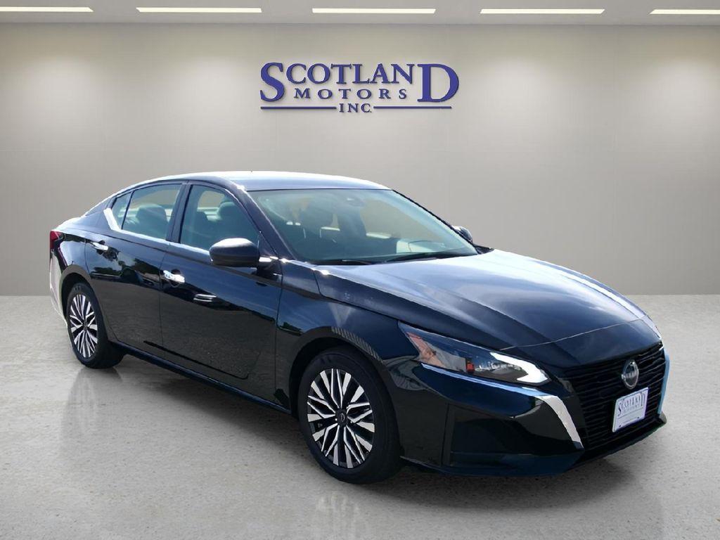 used 2024 Nissan Altima car, priced at $20,995
