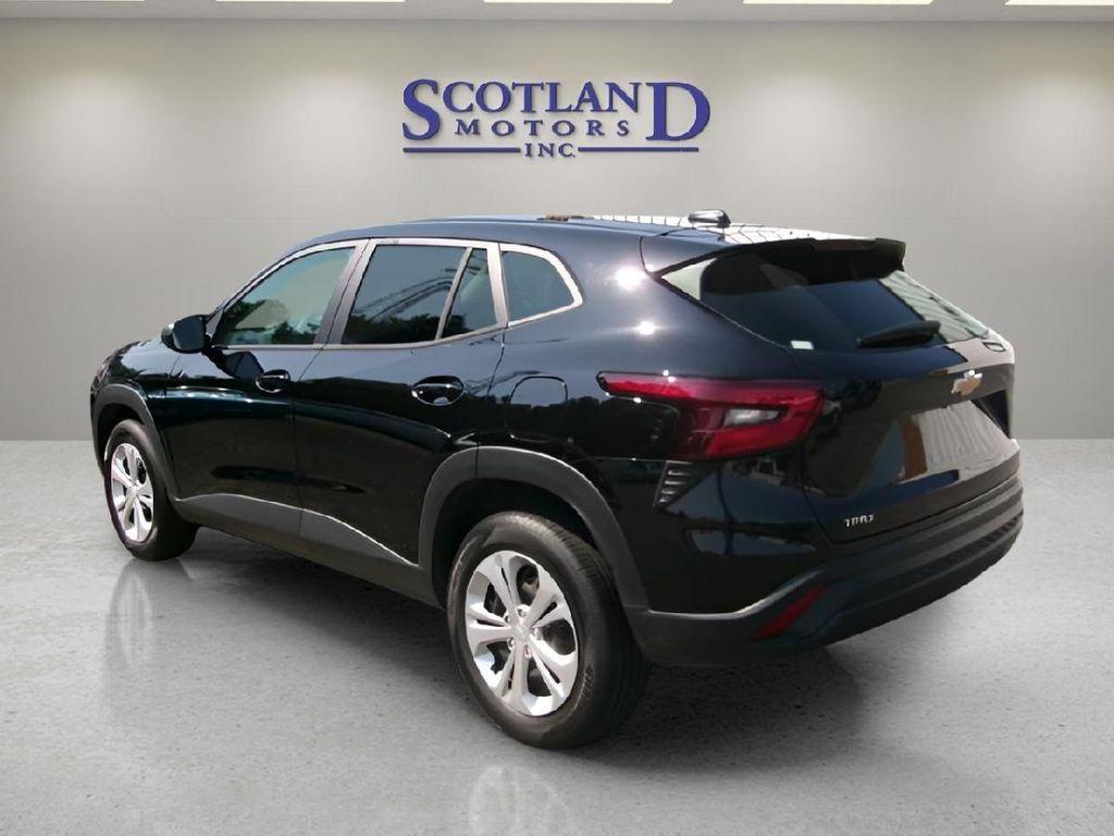used 2025 Chevrolet Trax car, priced at $22,995
