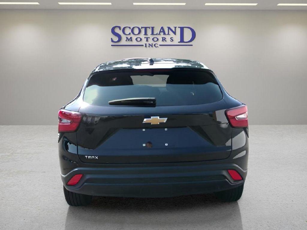 used 2025 Chevrolet Trax car, priced at $22,995