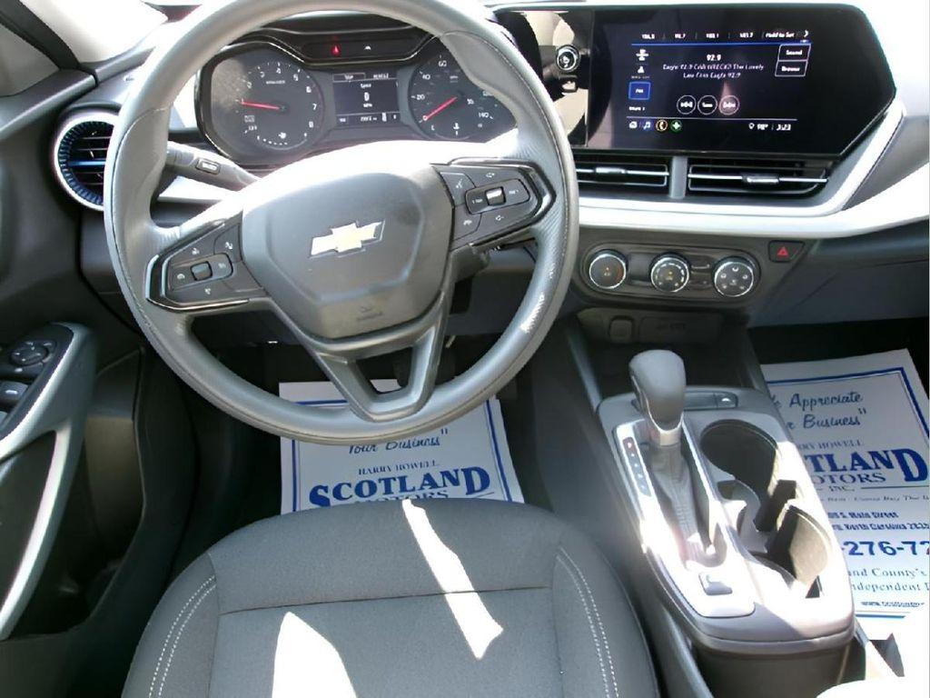 used 2025 Chevrolet Trax car, priced at $22,995