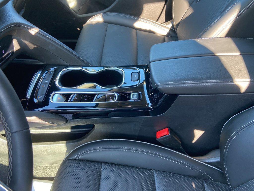 used 2023 Buick Envision car, priced at $25,761