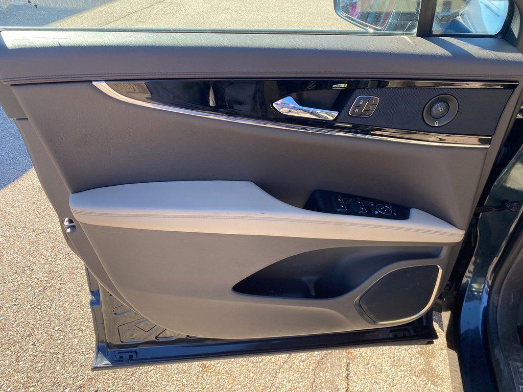 used 2023 Lincoln Nautilus car, priced at $35,221